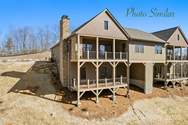 $949,900 | 20 Chimney Chase Trail, Hendersonville, NC 28739