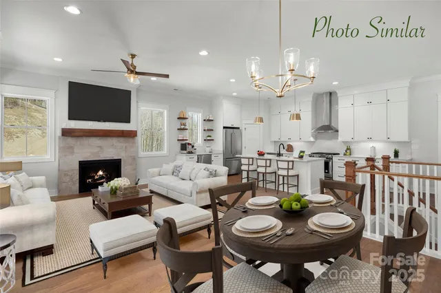 $949,900 | 20 Chimney Chase Trail, Hendersonville, NC 28739