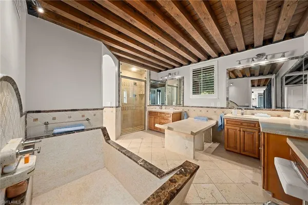 $12,000 | 2605 64th Street Southwest, Naples, FL 34105
