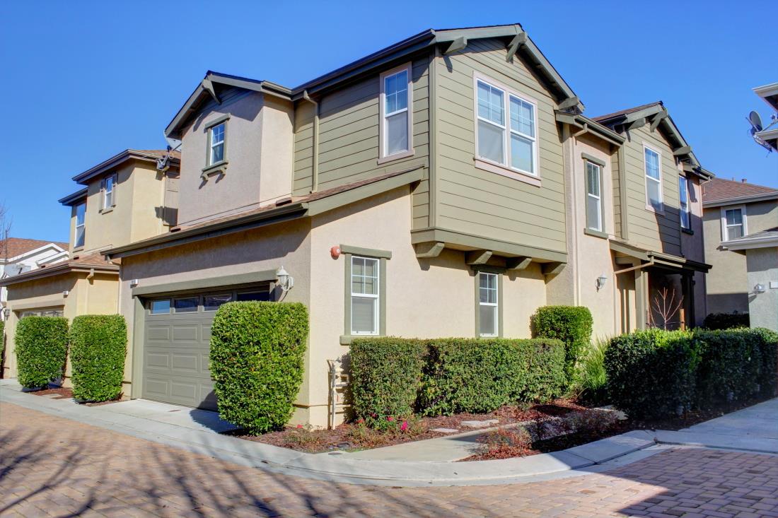 7955 Kipling Circle Gilroy, CA 95020 - Photo 3 of 20