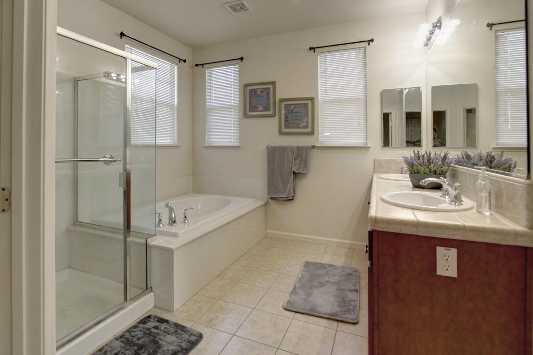 7955 Kipling Circle Gilroy, CA 95020 - Photo 8 of 20