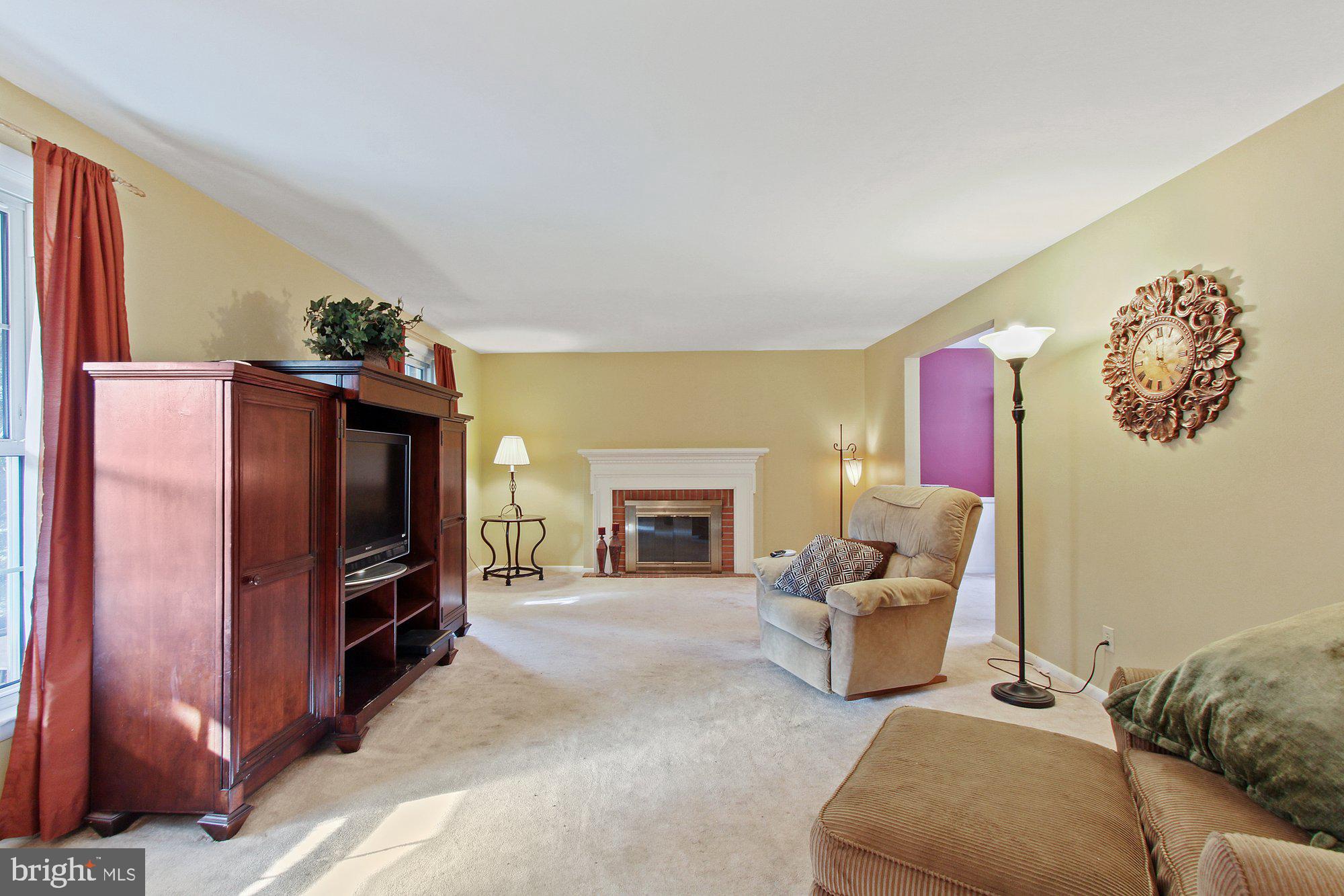 2955 Chesapeake Road York, PA 17402 - Photo 6 of 34 Gallery Image 6