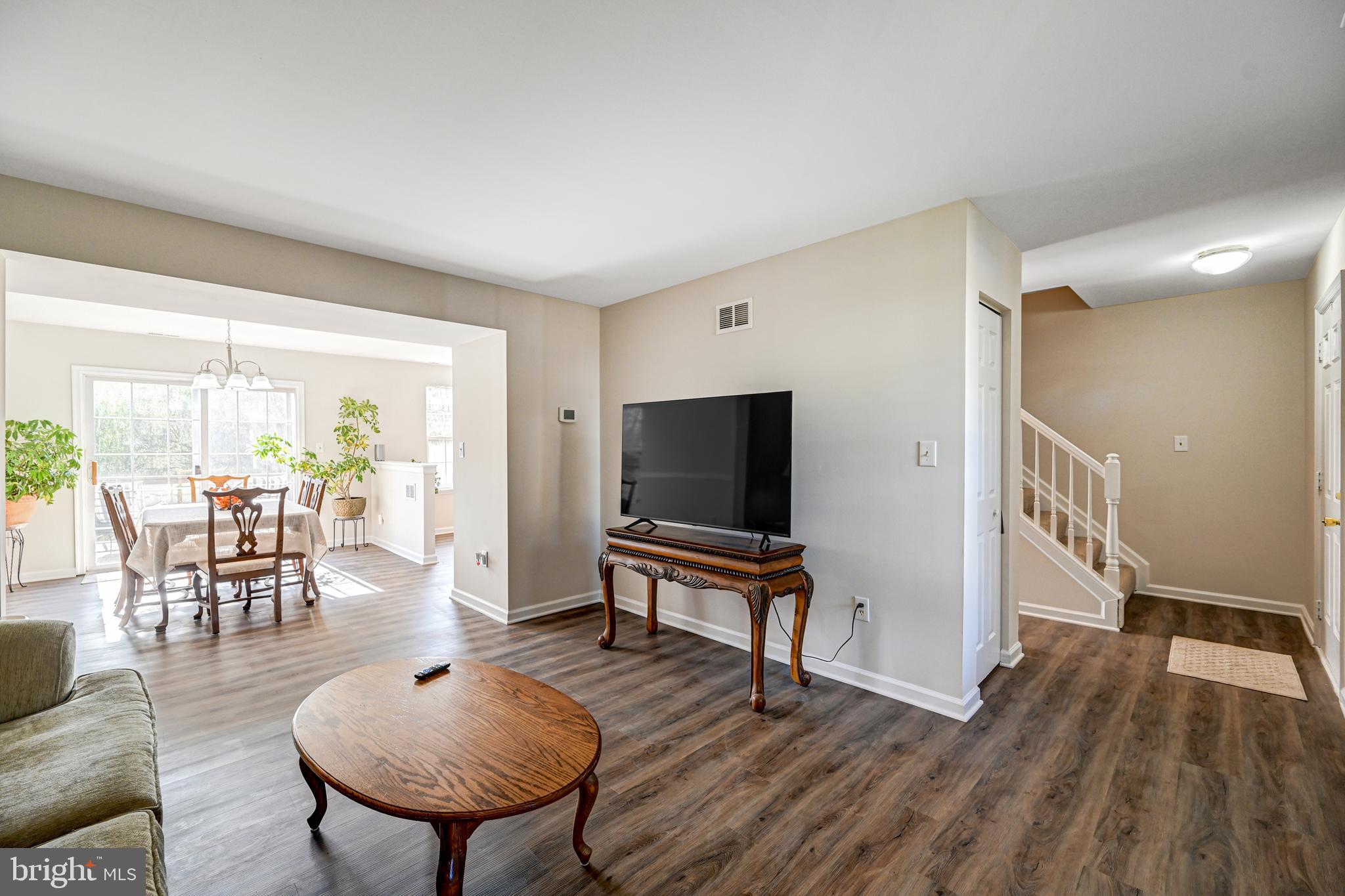 3847 Dakota Road Hampstead, MD 21074 - Photo 4 of 39 Living room off of entrance, new LVP flooring!