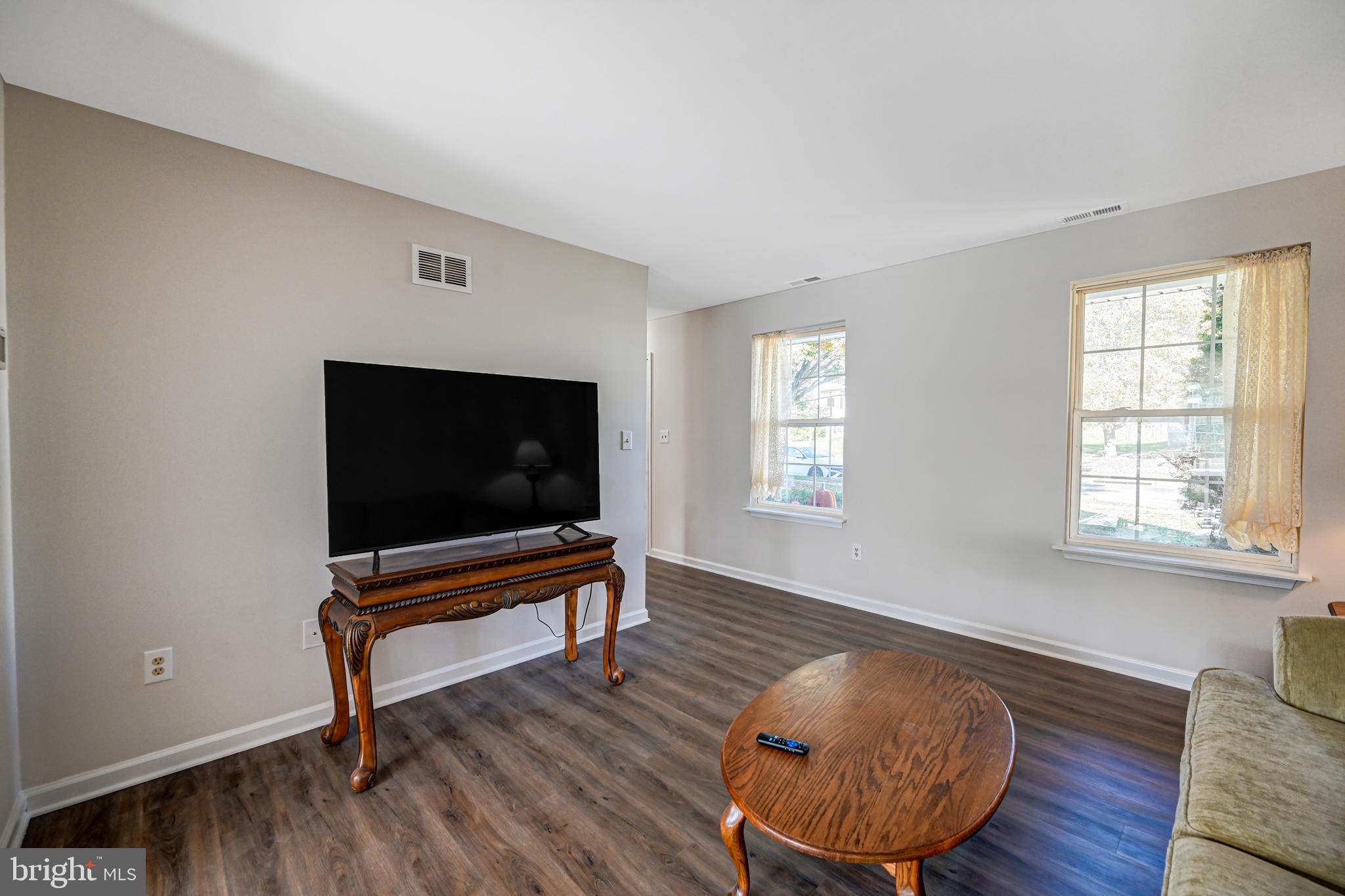 3847 Dakota Road Hampstead, MD 21074 - Photo 6 of 39 Gallery Image 6