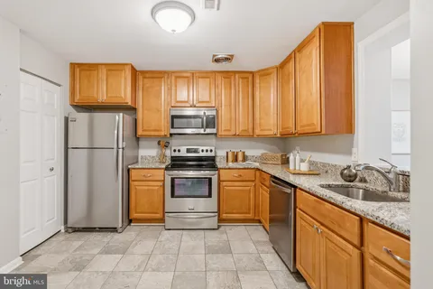 $550,000 | 2246 South Randolph Street, Unit 1, Arlington, VA 22204