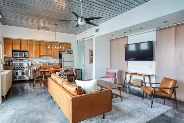 $4,000 | 620 Glen Iris Drive Northeast, Unit 524, Atlanta, GA 30308