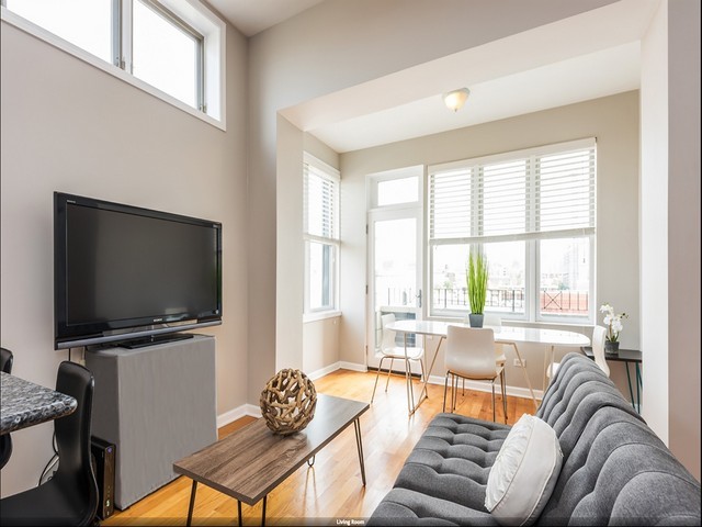 744 North May Street, Unit 401 Chicago, IL 60642 - Photo 2 of 11