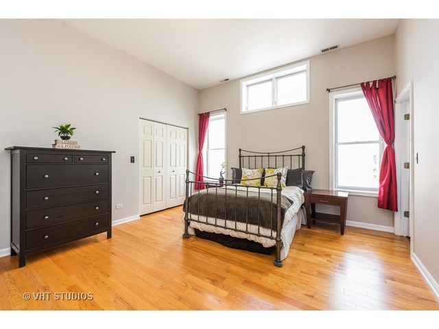 744 North May Street, Unit 401 Chicago, IL 60642 - Photo 5 of 11