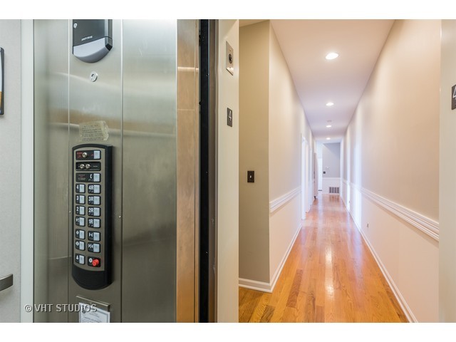 744 North May Street, Unit 401 Chicago, IL 60642 - Photo 8 of 11
