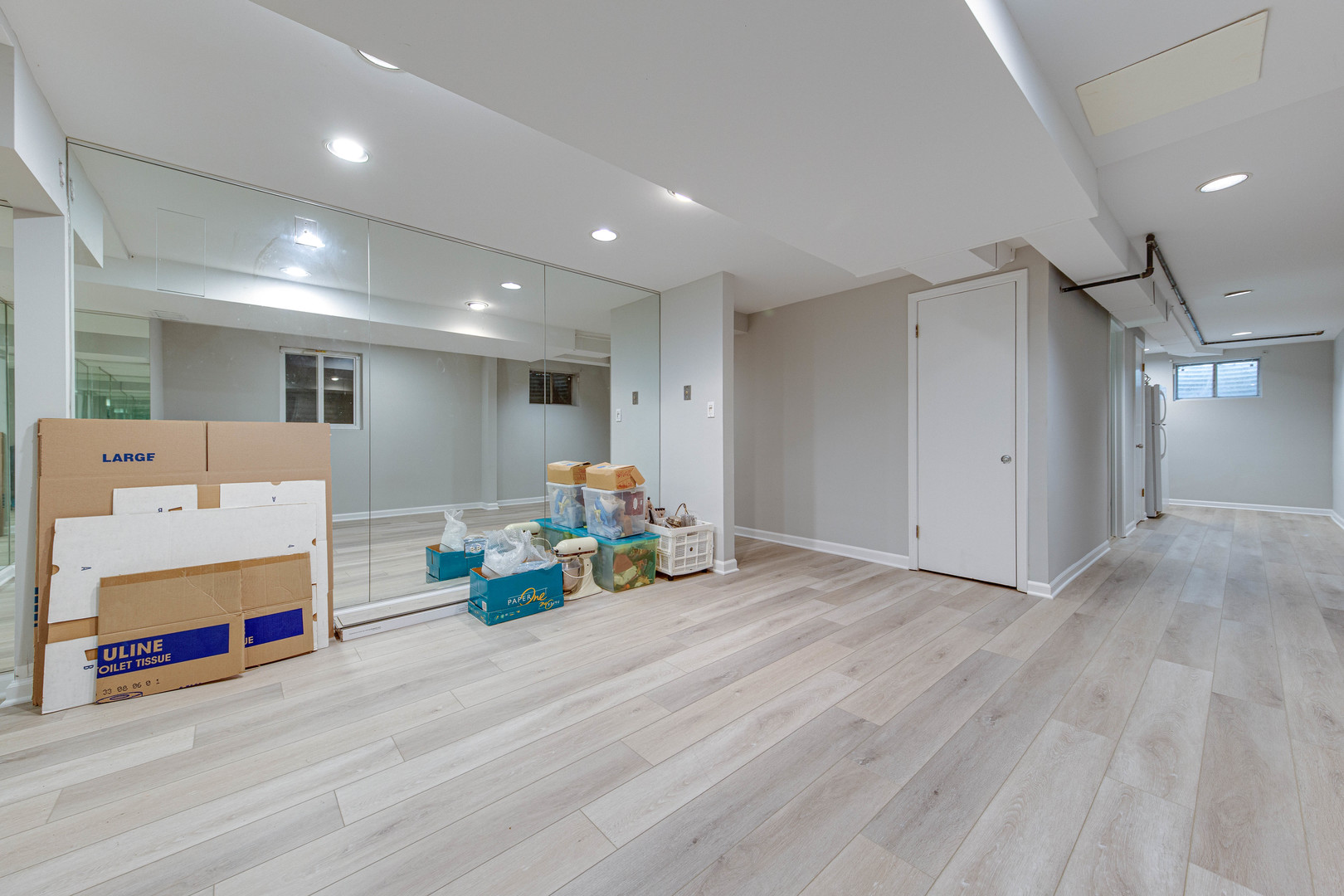 1144 Mayfair Lane Glencoe, IL 60022 - Photo 18 of 23 a view of a room with furniture and wooden floor
