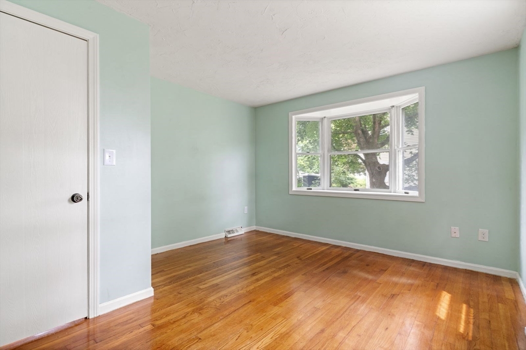 59 Jionzo Road Milford, MA 01757 - Photo 16 of 34 Gallery Image 16