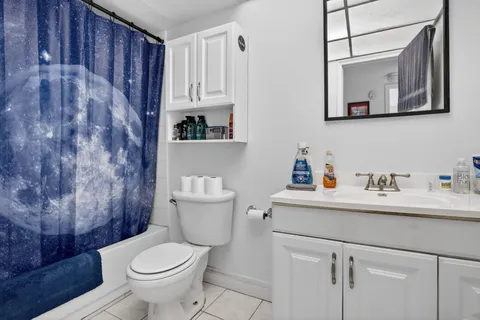 $165,000 | 400 Northeast 12th Avenue, Unit 405, Hallandale Beach, FL 33009