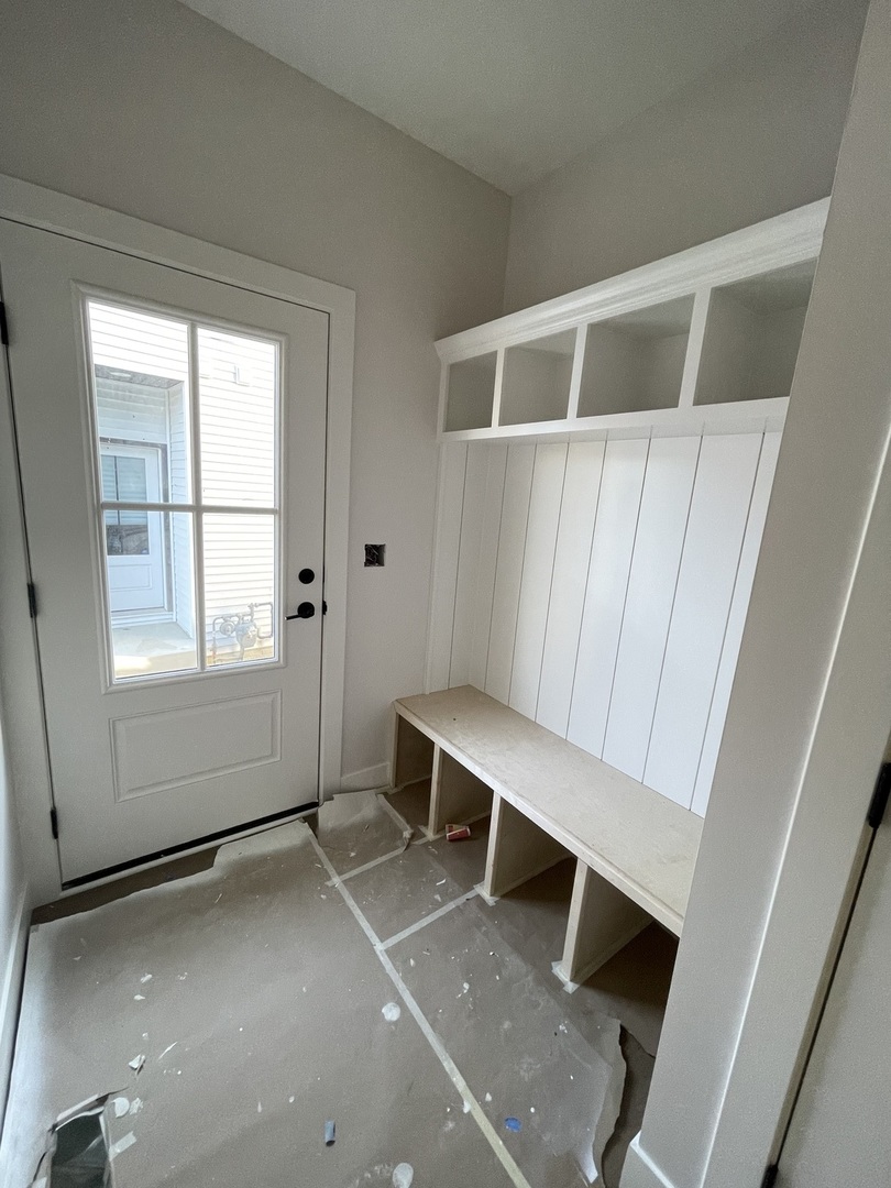 1525 Belclare Road Normal, IL 61761 - Photo 10 of 10 a room with furniture and window