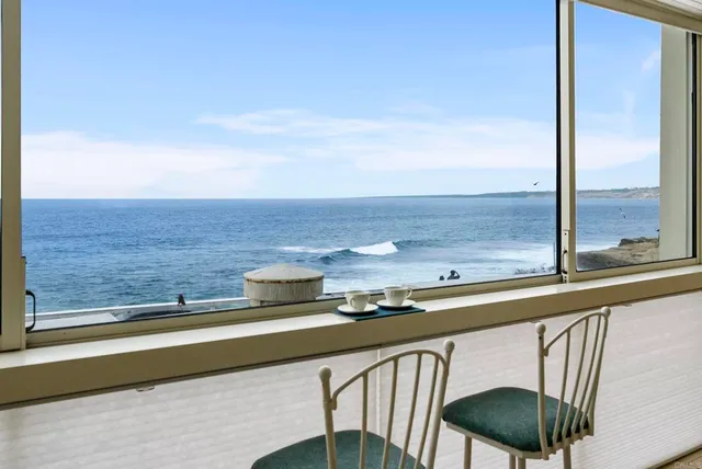 a view of terrace with city view