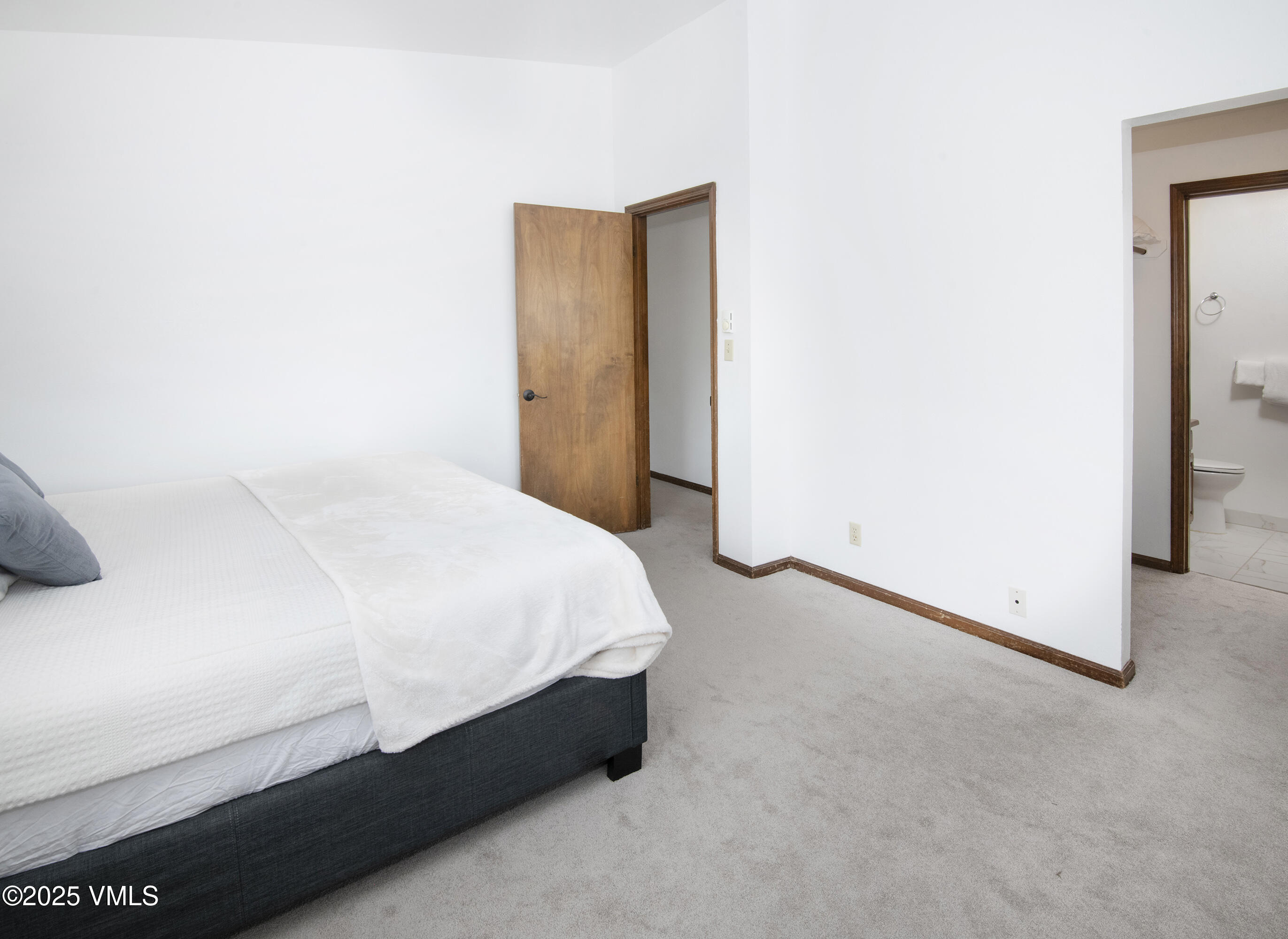 1061 West Beaver Creek Boulevard, Unit Q302 Avon, CO 81620 - Photo 17 of 39 Sunridge-Q-302_17