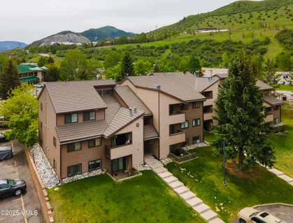 $789,000 | 1061 West Beaver Creek Boulevard, Unit Q302, Avon, CO 81620