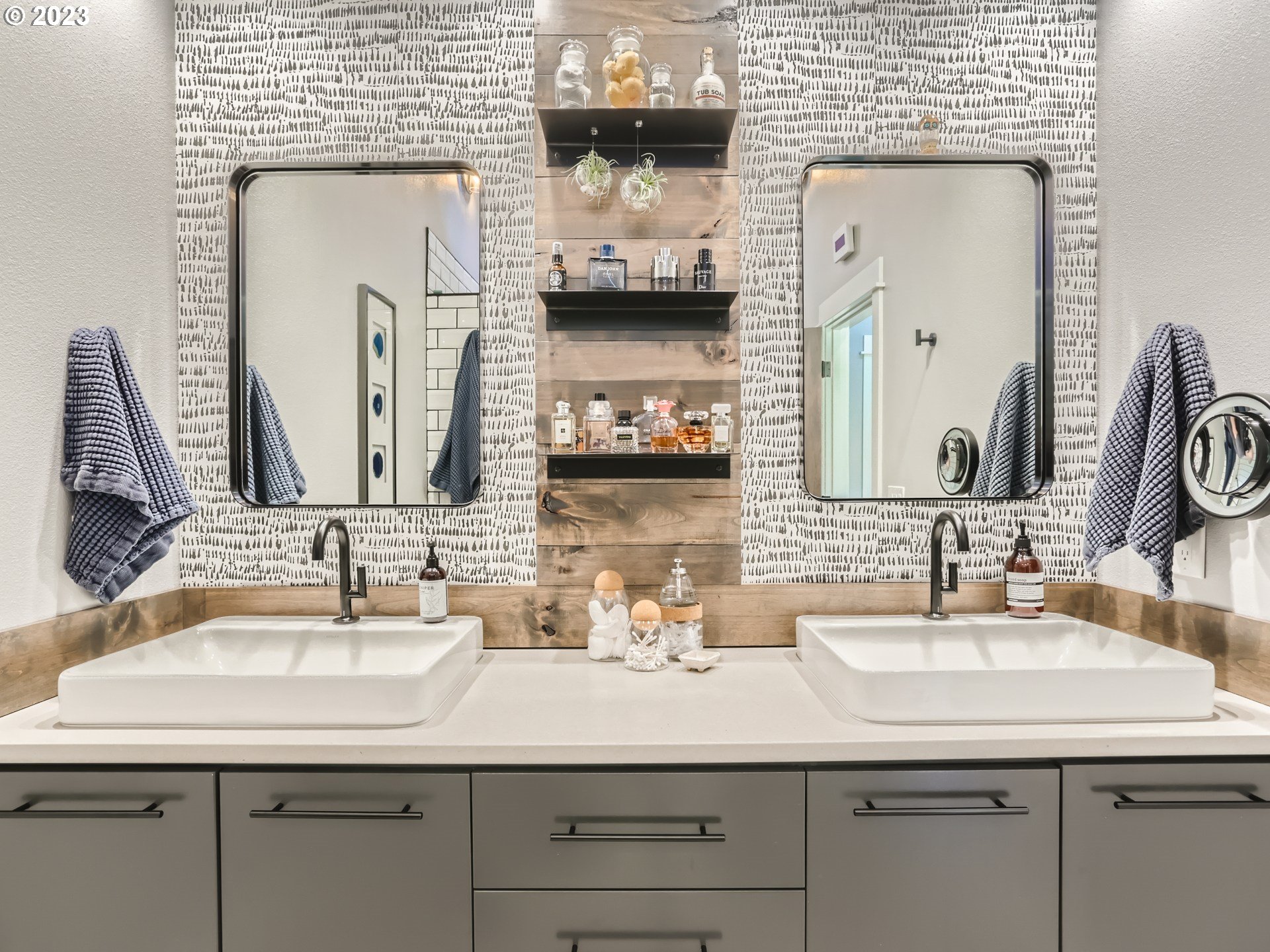 15631 Northeast Becke Road Aurora, OR 97002 - Photo 31 of 47 a bathroom with a sink and a mirror