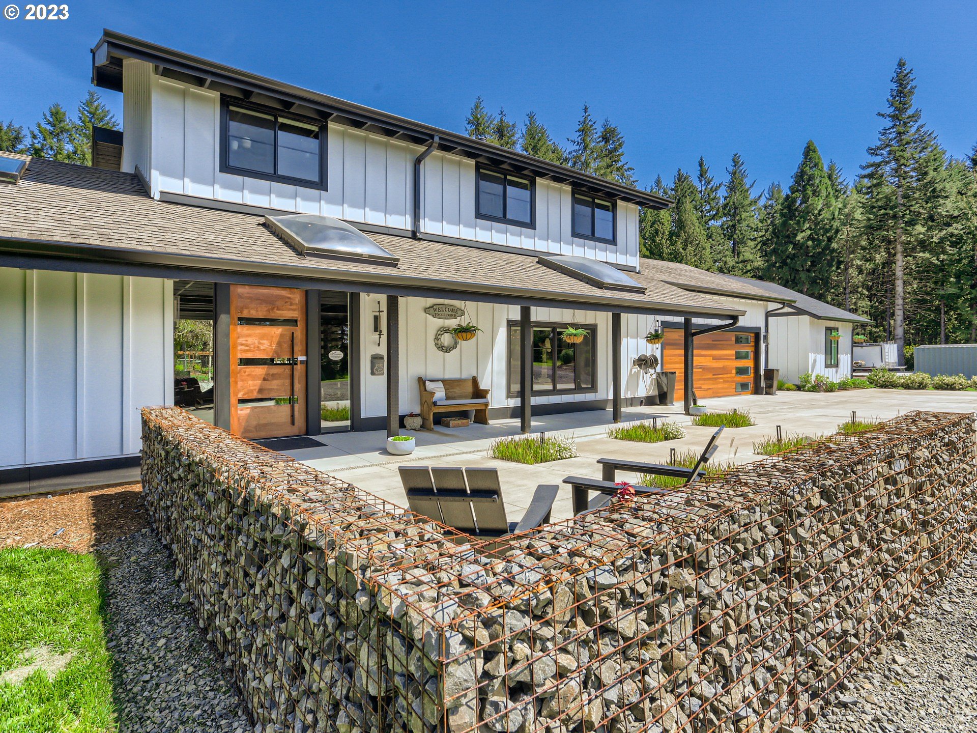 15631 Northeast Becke Road Aurora, OR 97002 - Photo 9 of 47 a view of a house with patio