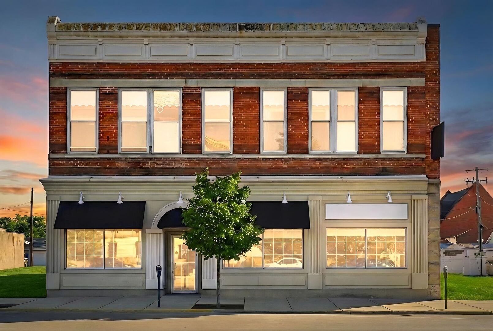 134 West State Street Sycamore, IL 60178 - Photo 4 of 43 a front view of a building