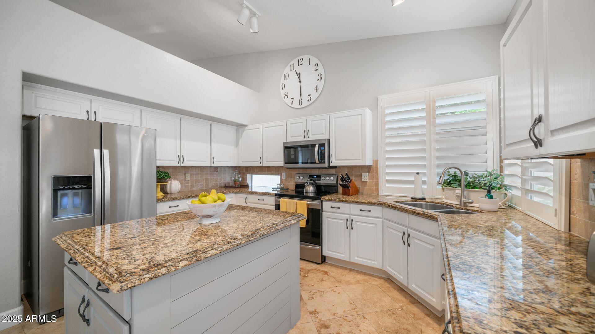 2214 East Beachcomber Drive Gilbert, AZ 85234 - Photo 7 of 45 2k3MeGMQ