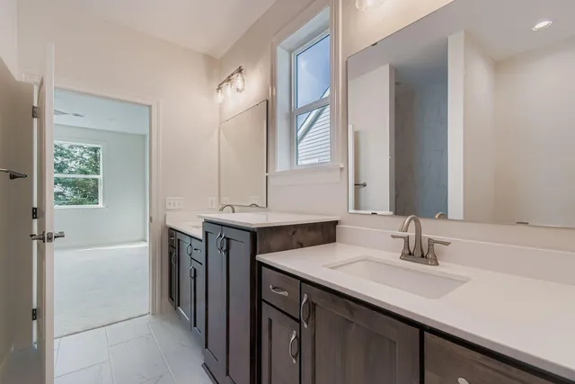 $629,900 | 5054 Dale Ridge Road, Woodbury, MN 55129