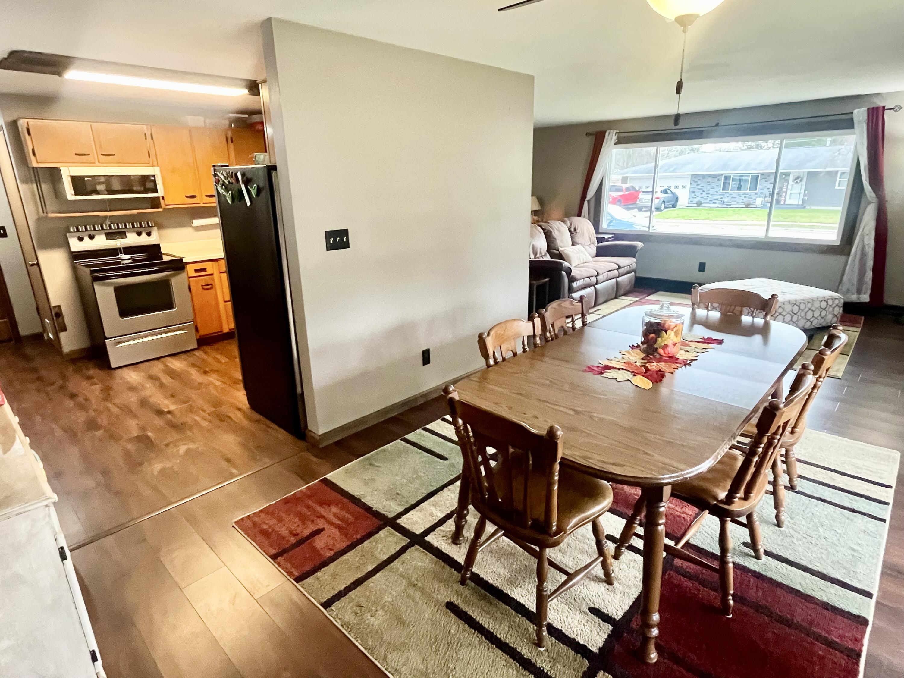 2734 33rd Street Two Rivers, WI 54241 - Photo 12 of 34 IMG_5647