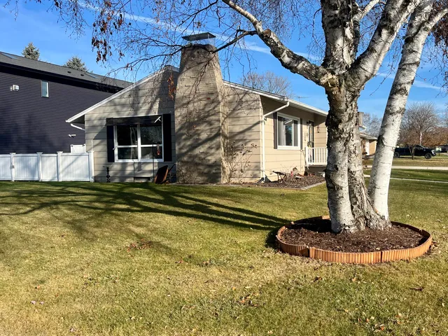 $239,900 | 2734 33rd Street, Two Rivers, WI 54241