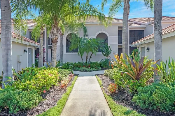 $6,900 | 10330 Heritage Bay Boulevard, Unit 2626, Naples, FL 34120