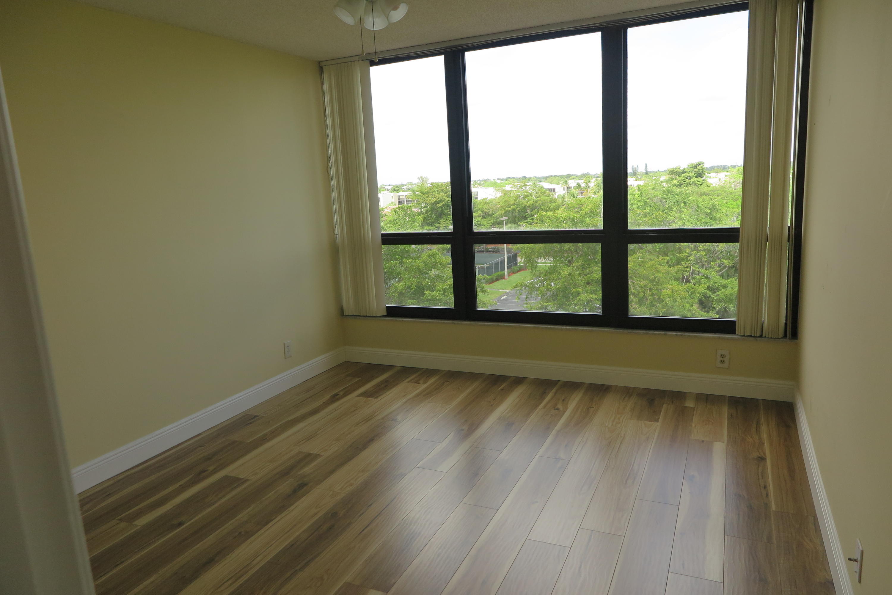 5951 Wellesley Park Drive, Unit 601 Boca Raton, FL 33433 - Photo 13 of 21 2nd bedroom