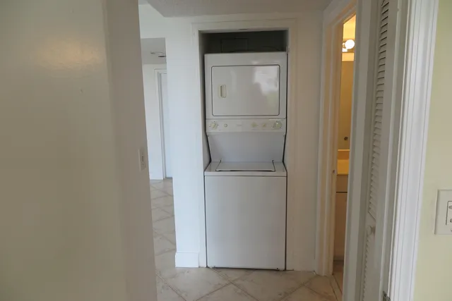 $2,400 | 5951 Wellesley Park Drive, Unit 601, Boca Raton, FL 33433