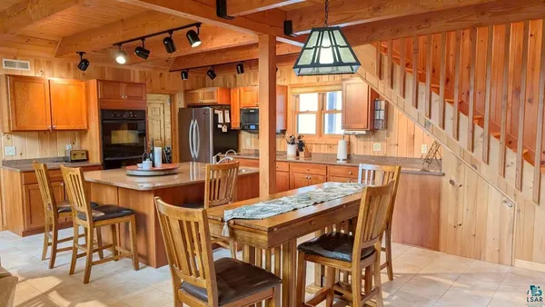$995,000 | 3163 Randa Road, Orr, MN 55771