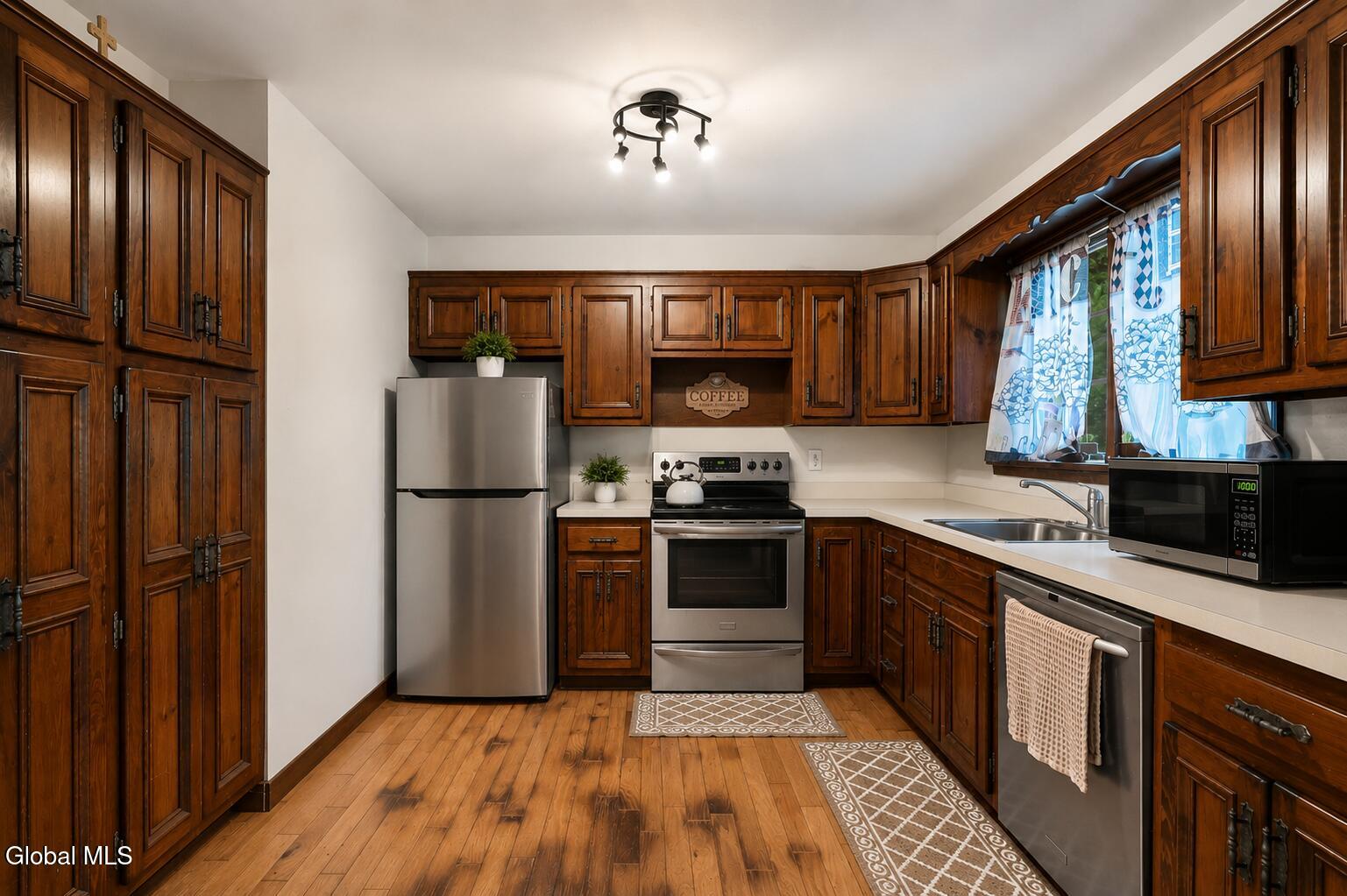 169 McGregor Road Gloversville, NY 12078 - Photo 12 of 52 169 McGregor Road12