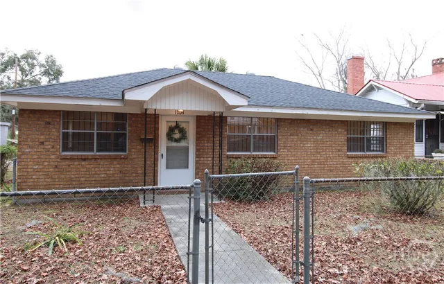 $1,595 | 1204 East Anderson Street, Savannah, GA 31404