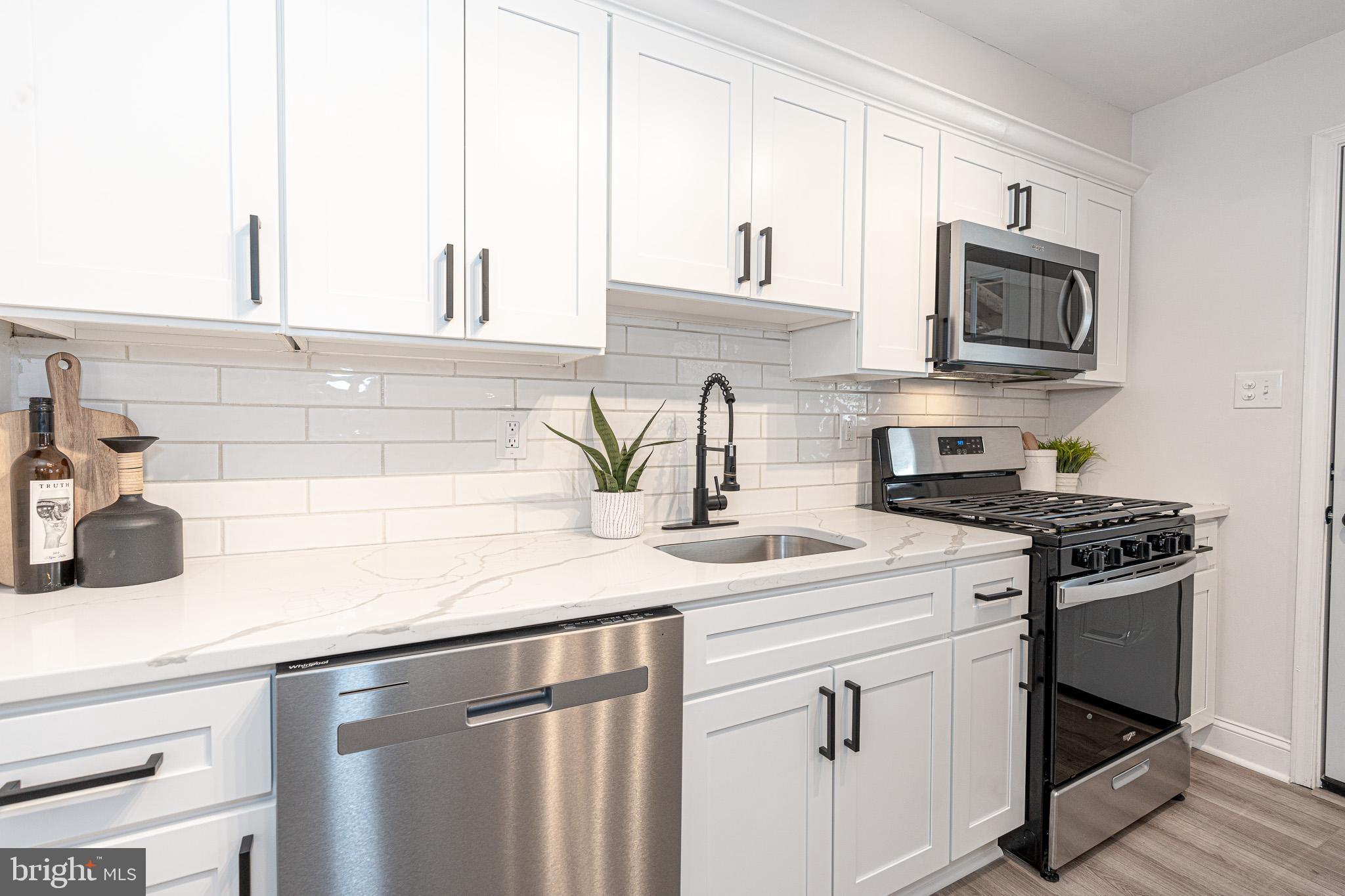 7631 Charlesmont Road Dundalk, MD 21222 - Photo 9 of 25