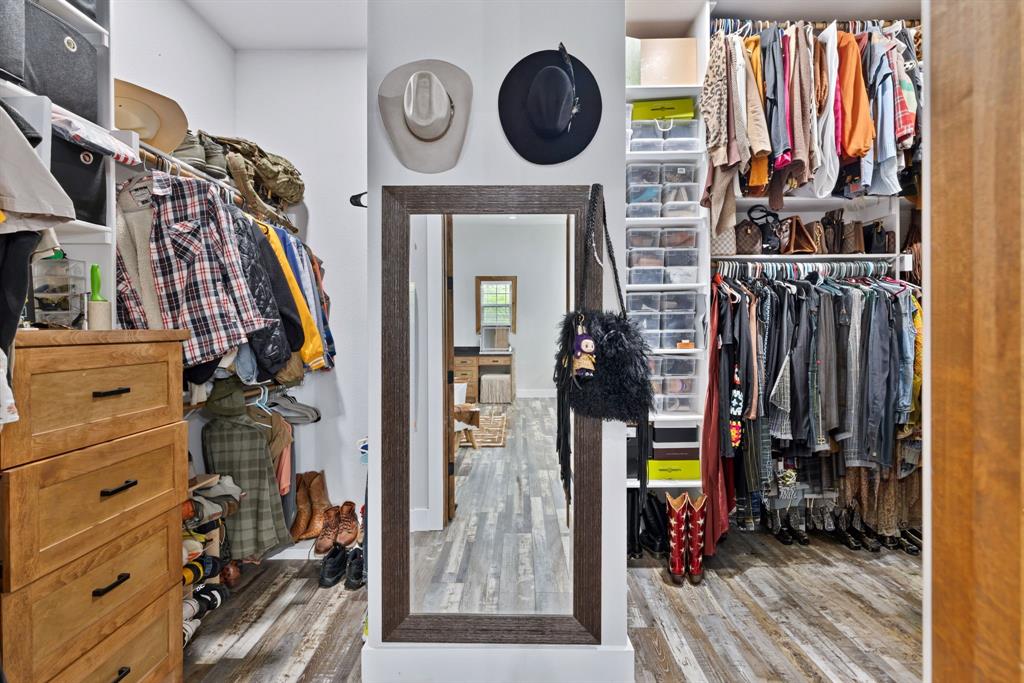 7940 Dick Price Road Mansfield, TX 76063 - Photo 23 of 40 Primary Walk In Closet