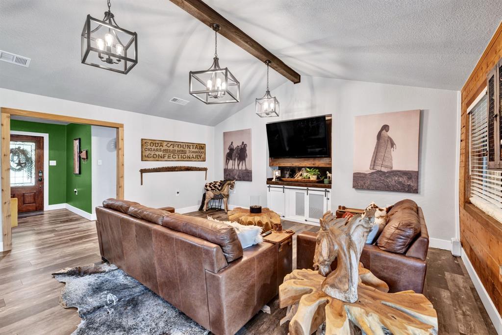 7940 Dick Price Road Mansfield, TX 76063 - Photo 4 of 40