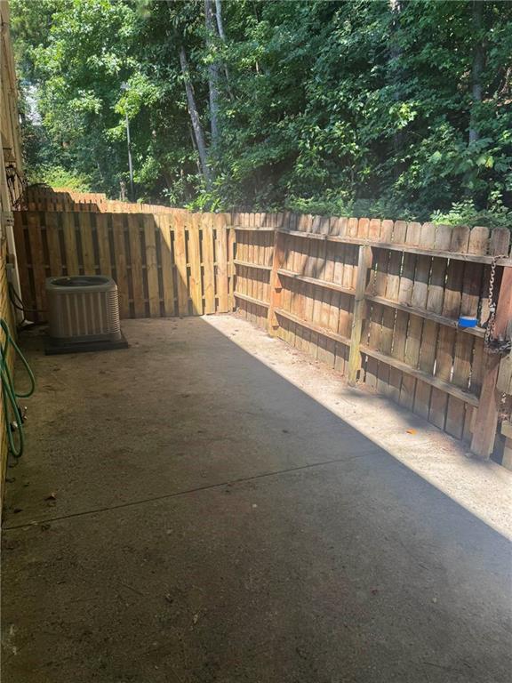 4701 Flat Shoals Road, Unit 41G Union City, GA 30291 - Photo 16 of 16 a view of backyard and tree