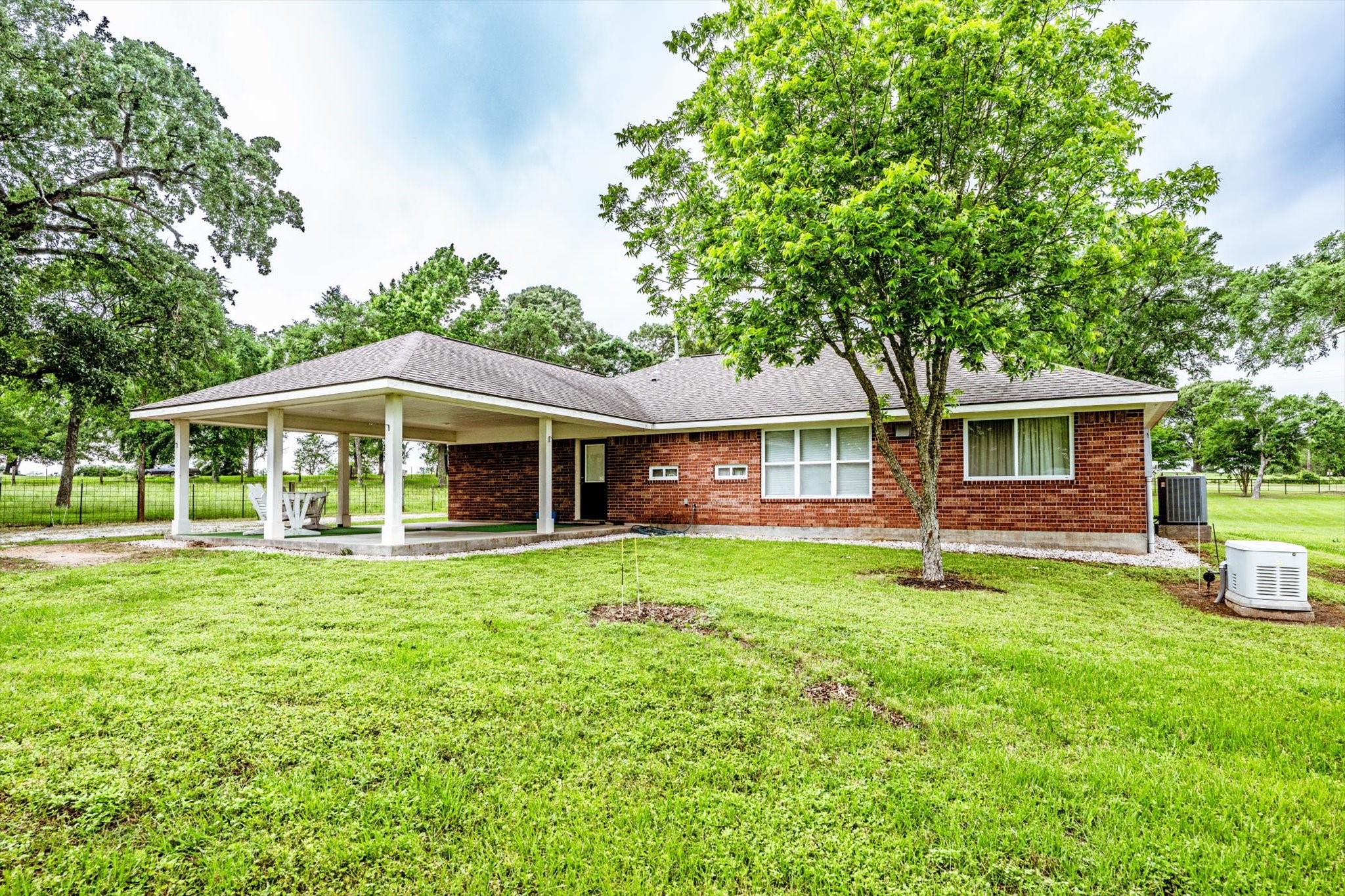 218 Rosenwall Road Huntsville, TX 77320 - Photo 8 of 39