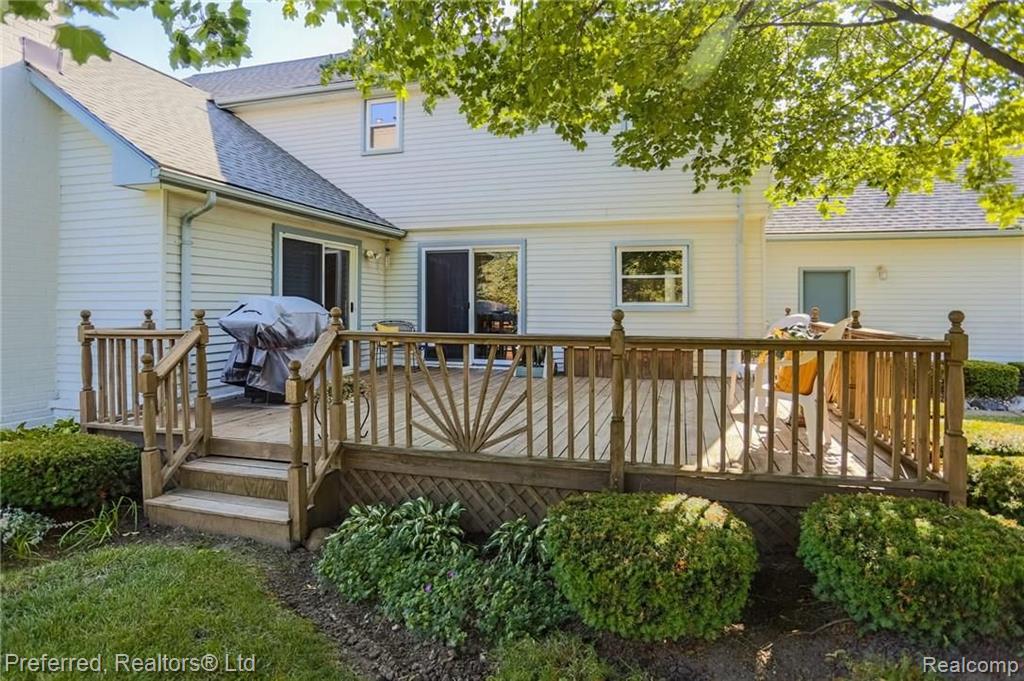 36133 Johnstown Road Farmington Hills, MI 48335 - Photo 42 of 49