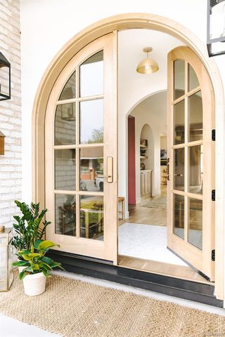 a view of a entryway door of the house