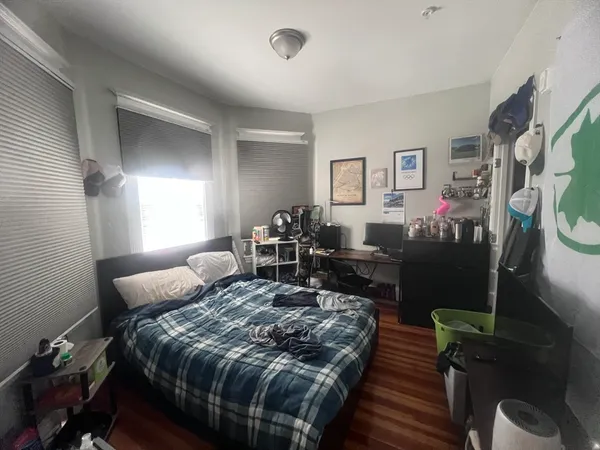 $6,500 | 247 L Street, Unit 2, Boston, MA 02127