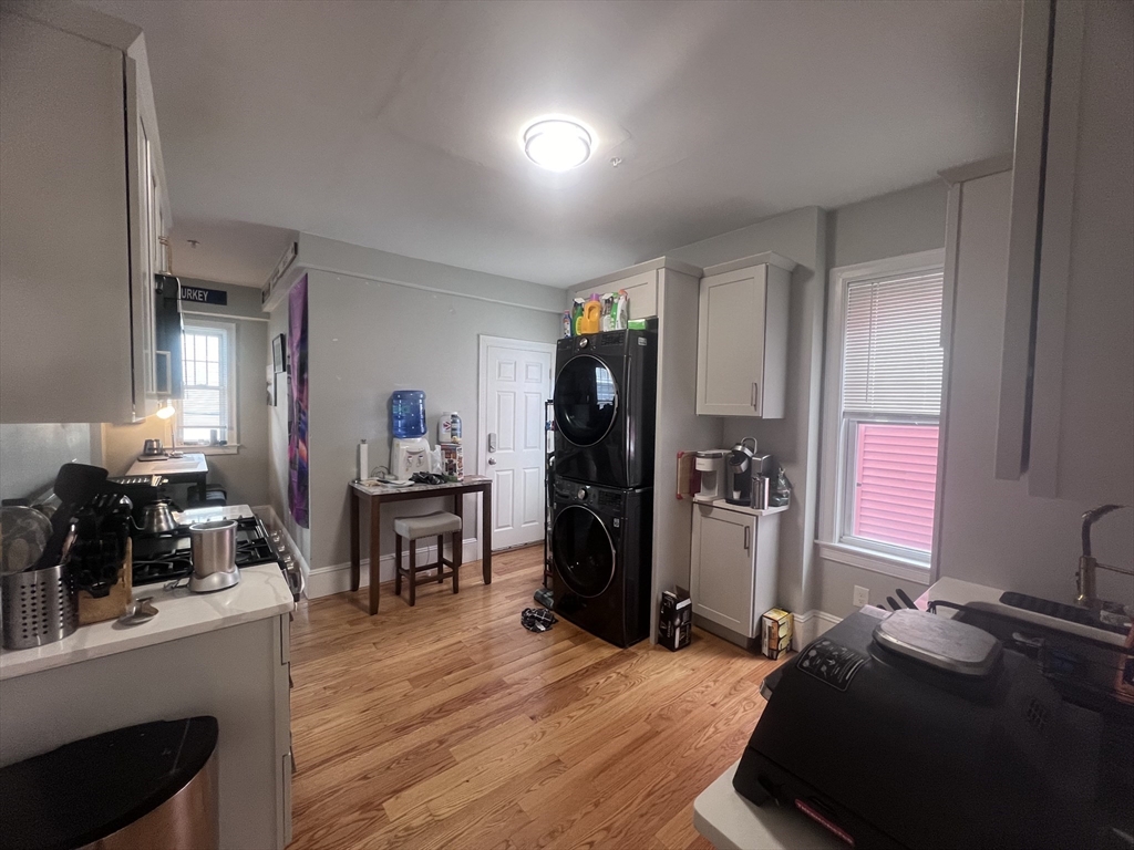 247 L Street, Unit 2 Boston, MA 02127 - Photo 6 of 24