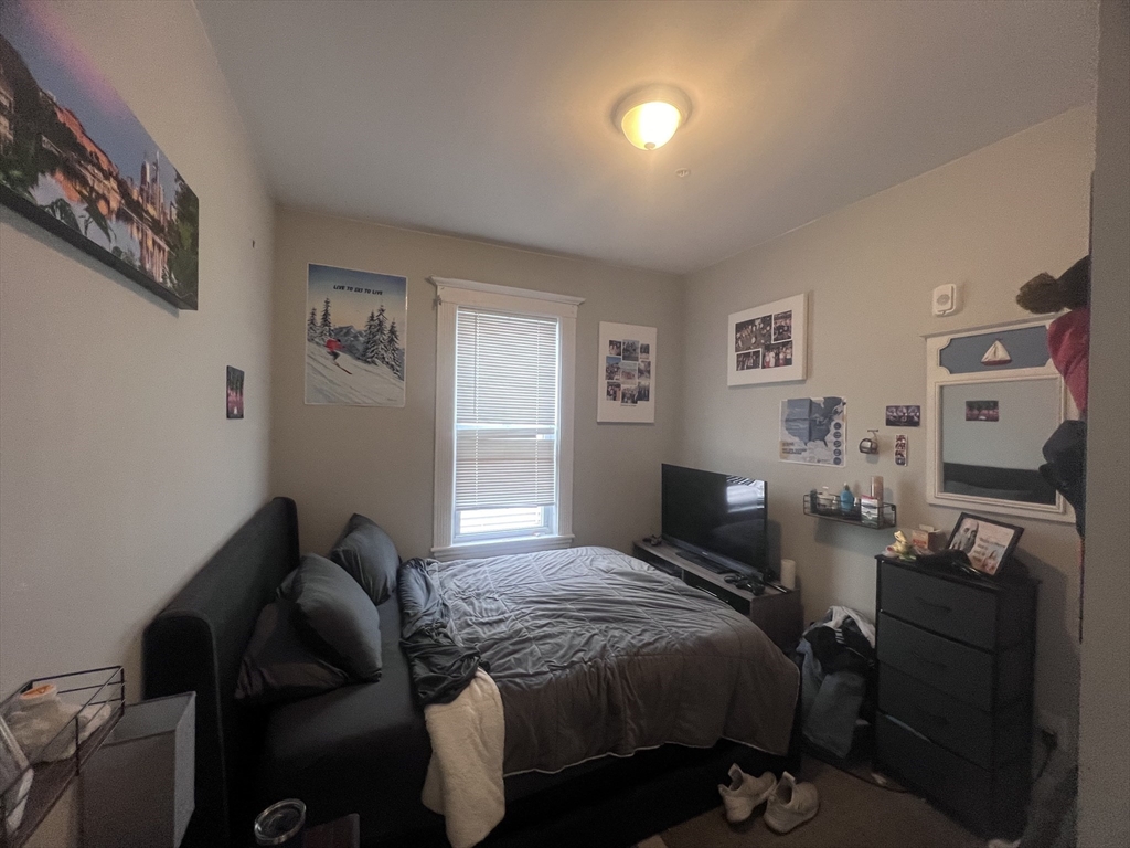 247 L Street, Unit 2 Boston, MA 02127 - Photo 9 of 24