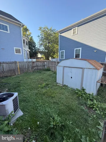 $2,995 | 3601 17th Street North, Arlington, VA 22207