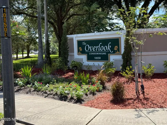 $194,900 | 10550 Baymeadows Road, Unit 628, Jacksonville, FL 32256