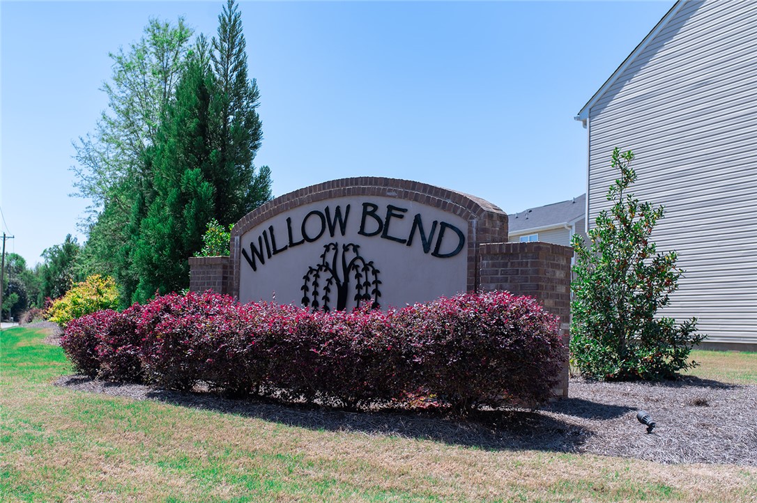 110 Nicklaus Drive Anderson, SC 29621 - Photo 25 of 25 entrance to neighborhood
