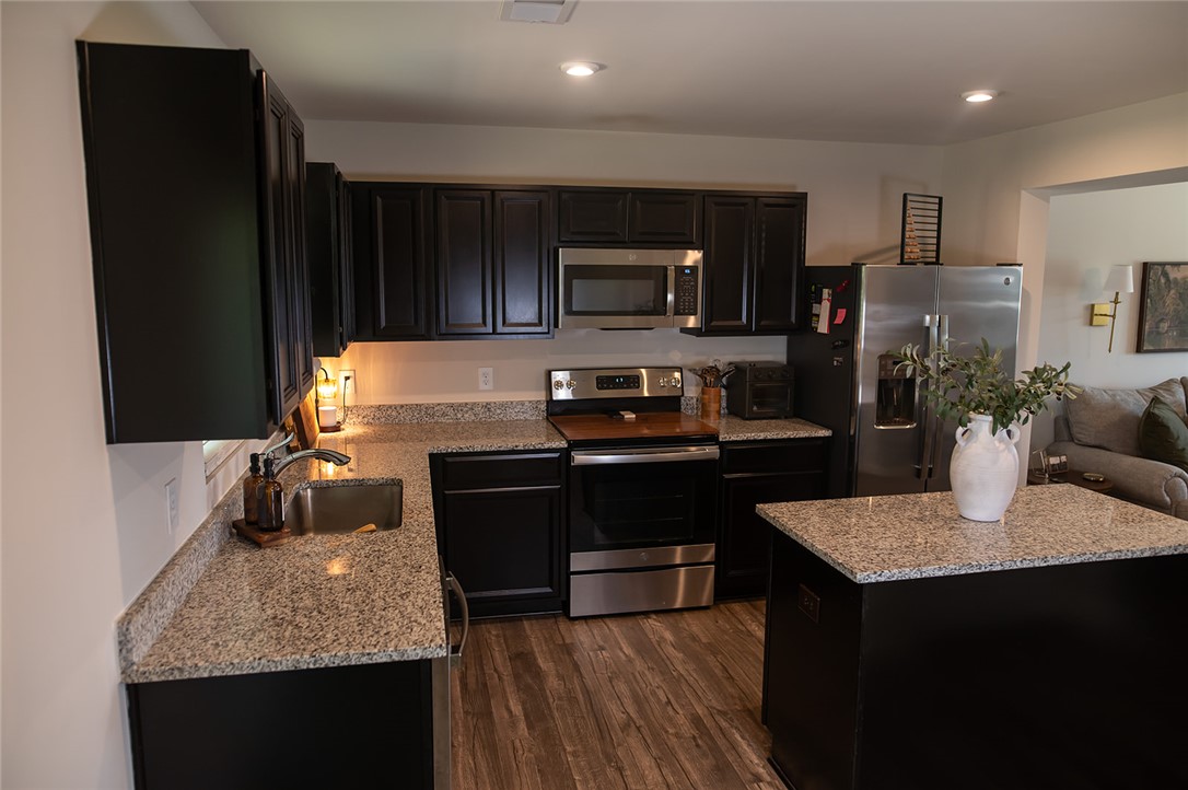 110 Nicklaus Drive Anderson, SC 29621 - Photo 5 of 25 Kitchen