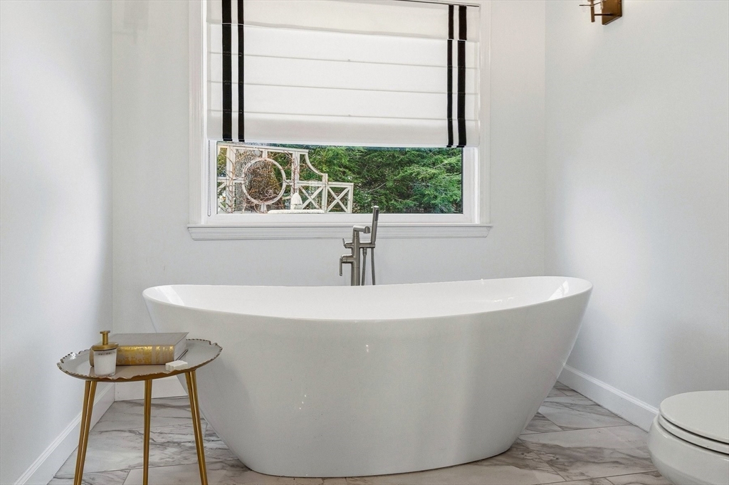 499 Chadwick Road Haverhill, MA 01835 - Photo 22 of 37