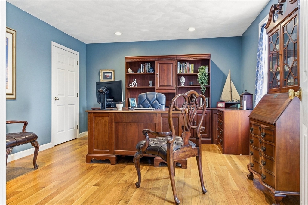 499 Chadwick Road Haverhill, MA 01835 - Photo 24 of 37