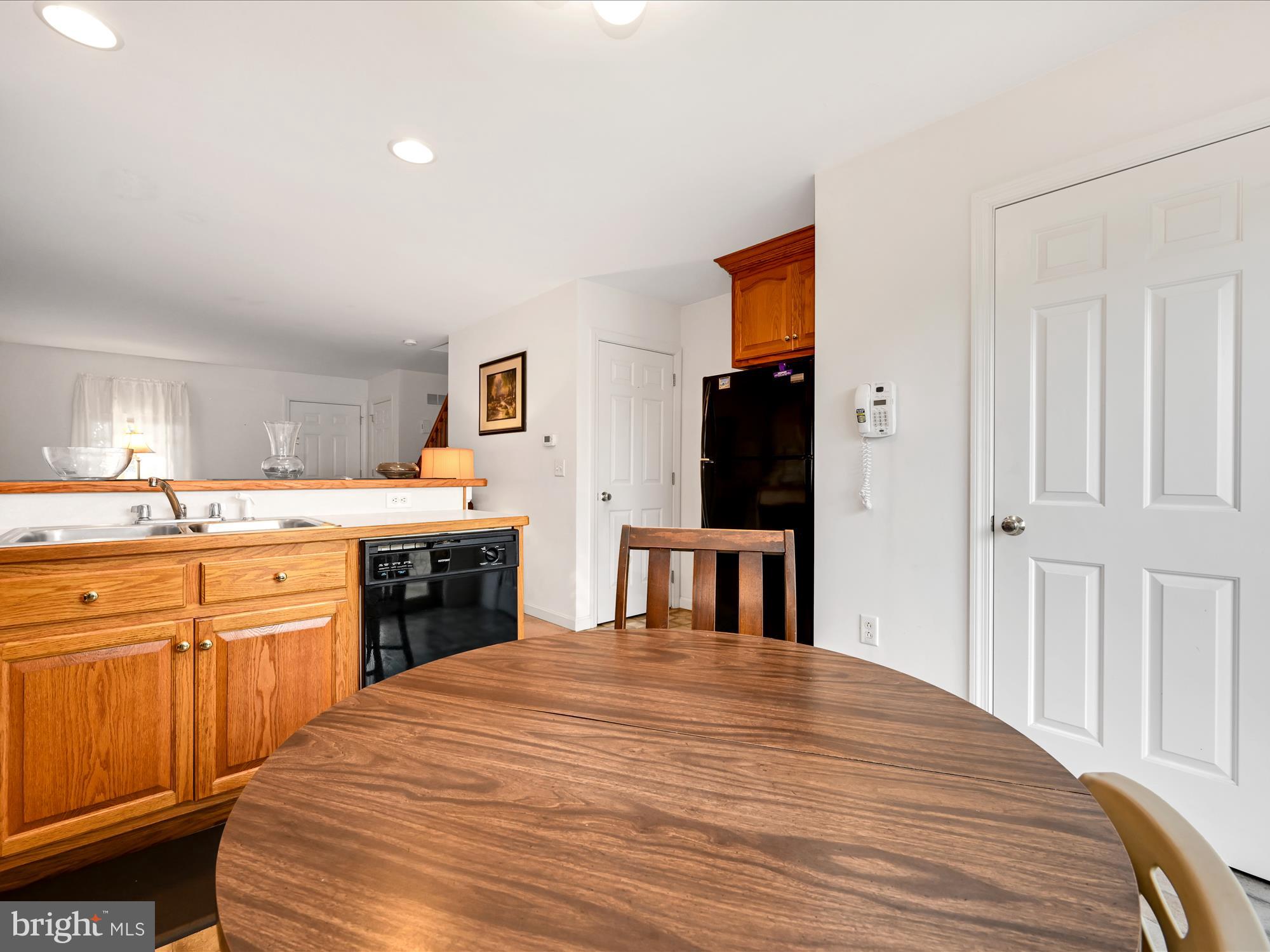 1223 Grofftown Road Lancaster, PA 17602 - Photo 8 of 25 Gallery Image 8
